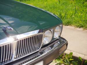 Image 8/33 of Jaguar Sovereign 3.6 (1988)