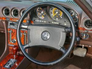 Afbeelding 15/50 van Mercedes-Benz 500 SL (1987)