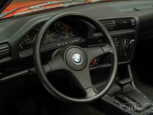 Image 11/19 de BMW 325i (1987)