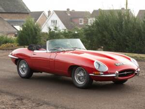 Image 11/50 of Jaguar E-Type 3.8 Flat Floor (1961)