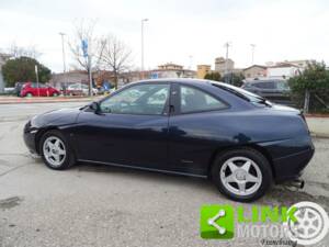 Image 3/10 de FIAT Coupé 2.0 20V (1998)