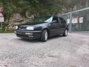 Afbeelding 2/6 van Volkswagen Golf III GTI 2.0 (1993)