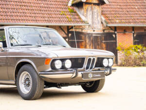 Immagine 7/80 di BMW 3,0 Si (1975)