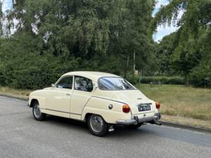Image 13/15 of Saab 96 V4 (1974)