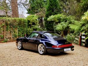 Image 6/34 de Porsche 911 Carrera 2 (1991)