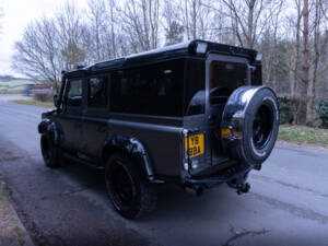 Image 4/16 of Land Rover Defender 110 (2010)