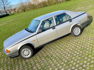 Bild 8/23 von Alfa Romeo 75 1.6 (1988)