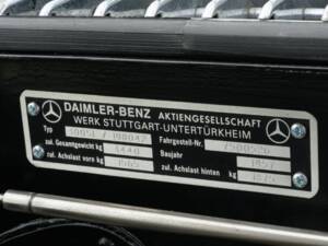 Bild 32/38 von Mercedes-Benz 300 SL Roadster (1957)