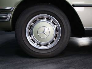 Image 30/30 de Mercedes-Benz 280 SE (1978)