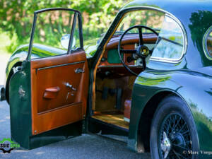 Image 5/53 of Jaguar XK 150 FHC (1958)
