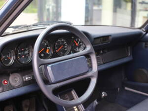 Bild 12/51 von Porsche 911 Carrera 3.2 (1984)