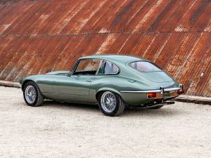 Image 3/50 of Jaguar Type E V12 (2+2) (1971)
