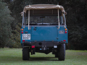 Image 8/48 of Land Rover 88 (1967)