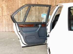 Bild 34/70 von BMW 735i (1991)