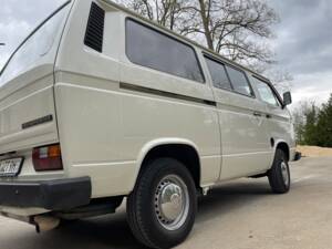 Imagen 2/40 de Volkswagen T3 Kombi 2.0 (1981)
