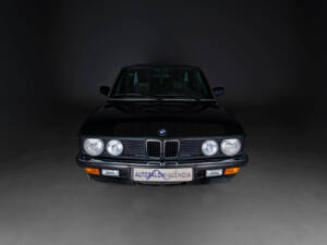 Immagine 10/43 di BMW 528i (1986)