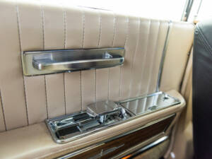 Image 103/135 de Lincoln Continental Convertible (1965)