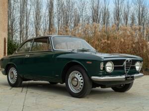 Bild 2/50 von Alfa Romeo Giulia 1300 GT Junior (1966)