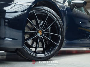 Image 15/50 of Porsche 911 Carrera 4S &quot;Belgian Legend Edition&quot; (2020)