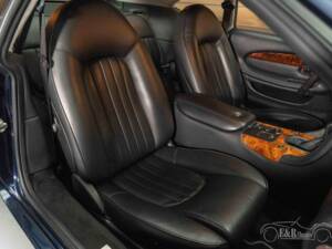 Image 16/19 of Aston Martin DB 7 (1999)