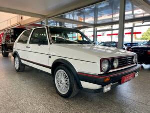 Bild 3/20 von Volkswagen Golf Mk II GTi 1.8 (1986)