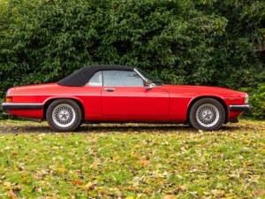 Image 2/50 de Jaguar XJS 5.3 V12 (1988)