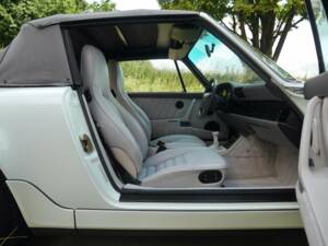 Bild 31/45 von Porsche 911 Carrera 2 (1993)
