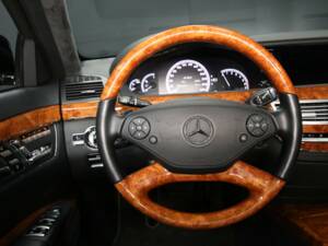 Immagine 18/78 di Mercedes-Benz S 600 L (2010)