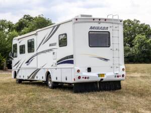 Immagine 3/28 di Coachmen Mirada 350 DS (2008)
