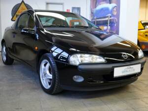 Image 2/32 de Opel Tigra 1.4 (1997)