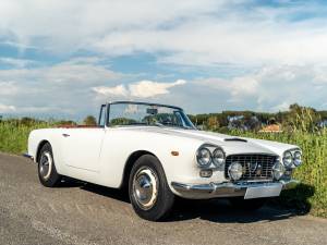 Imagen 10/42 de Lancia Flaminia GT 2.8 3C Touring (1966)