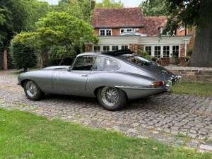 Image 17/30 de Jaguar Type E 4.2 (1965)