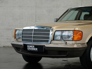 Imagen 5/24 de Mercedes-Benz 280 SE (1984)