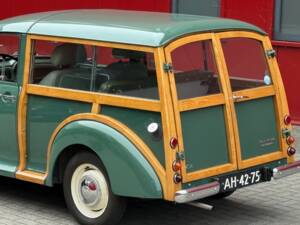 Image 14/16 of Morris Minor 1000 Traveller (1965)