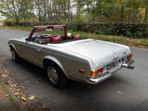 Image 4/16 of Mercedes-Benz 280 SL (1971)