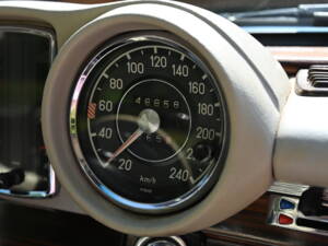 Immagine 14/17 di Mercedes-Benz 280 SE 3,5 (1971)