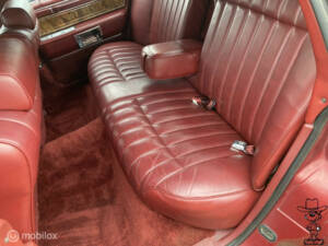 Image 15/50 of Lincoln Town Car (1984)
