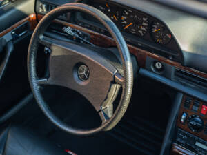 Bild 28/44 von Mercedes-Benz 500 SEL (1984)