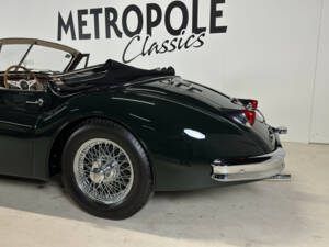 Image 13/29 de Jaguar XK 140 DHC (1955)