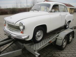 Image 1/26 of Wartburg 1000 (1966)