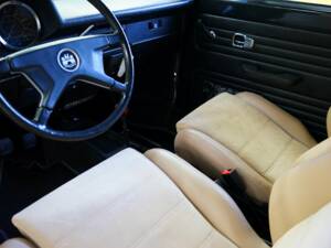 Bild 19/34 von Volkswagen Beetle 1303 LS (1974)