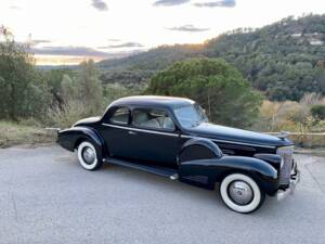 Image 28/50 of Cadillac V-16 (1938)