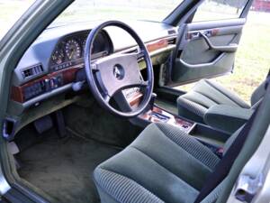 Bild 14/25 von Mercedes-Benz 500 SEL (1984)