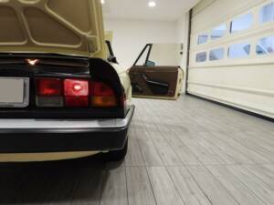 Bild 12/15 von Alfa Romeo 1.6 Spider (1983)
