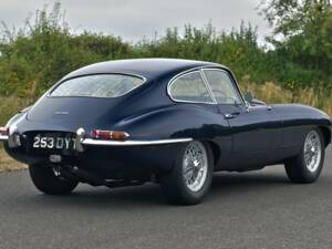 Image 6/50 de Jaguar Type E 3.8 (1962)