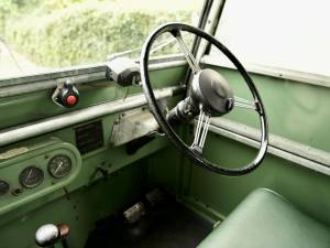 Image 27/44 of Land Rover 80 (1900)