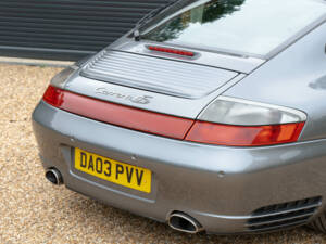 Image 47/50 of Porsche 911 Carrera 4S (2003)