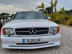 Image 54/65 of Mercedes-Benz 380 SEC (1985)