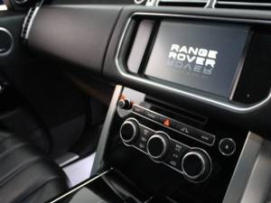Image 2/27 of Land Rover Range Rover Vogue SDV8 (2012)