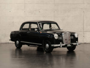 Image 3/21 of Mercedes-Benz 180 D (1957)